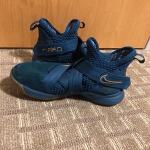 Nike Lebron Soldier 12’s